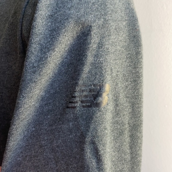 Soft Grey New Balance Crewneck Sweater XL - Picture 4 of 8